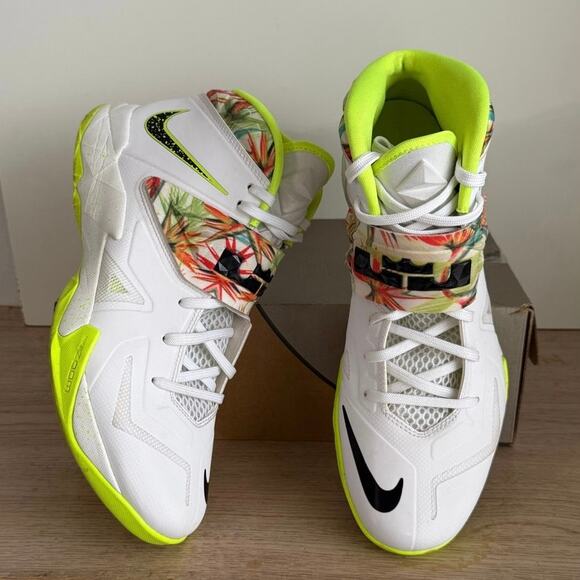 Nike Lebron Zoom Soldier 7 ‘King’s Pride’ Floral Men Sneakers - SZ 11 main image 8